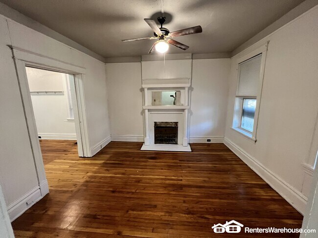 Foto del edificio - 4223 Red Bud Ave