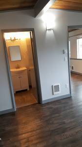 Bath off bedroom - 3200 E Madison St