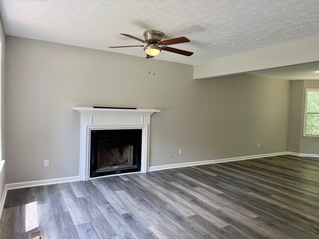 Foto del edificio - 10415 Virginia Pine Ln