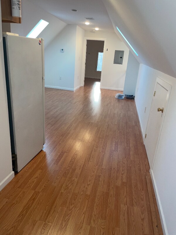 Building Photo - 523 N 5th St