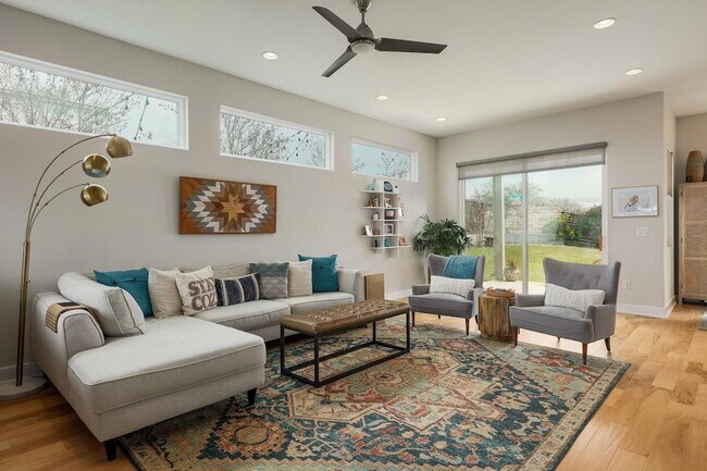 Foto del edificio - 7013 Boyle Dr