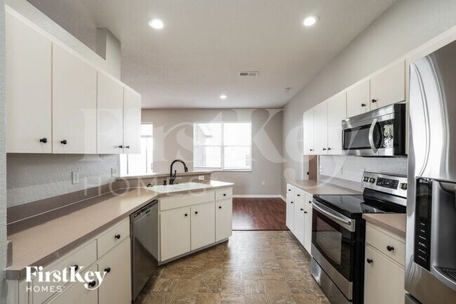 Building Photo - 3063 Panther Dr
