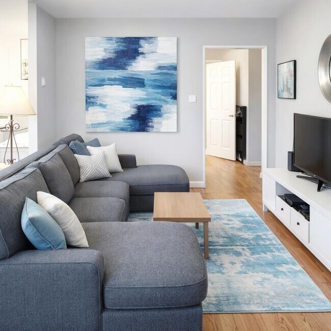 Sala de estar - 1105 N Sherman St