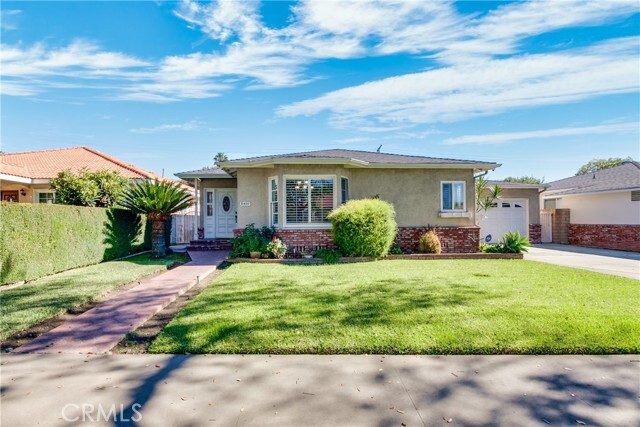 Building Photo - 5410 Persimmon Ave