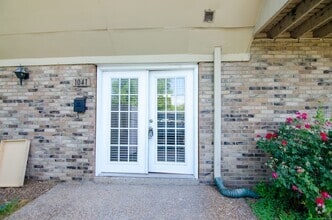 Building Photo - 1041 Harold Dr