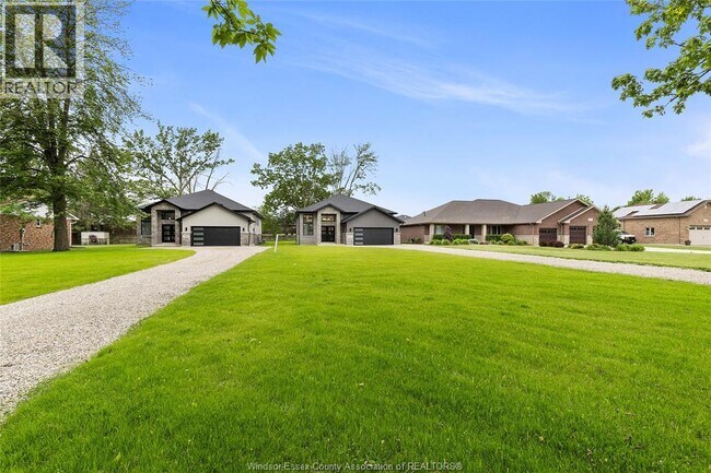 Building Photo - 156 Meloche Rd