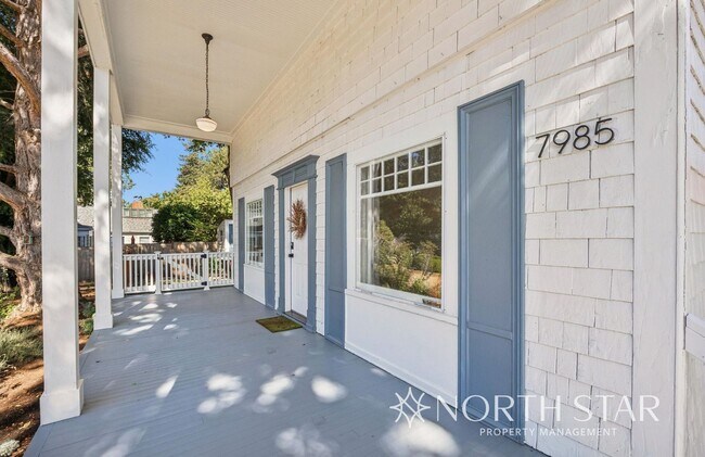 Building Photo - Charming Broadmoor Historic Farmhouse on a...