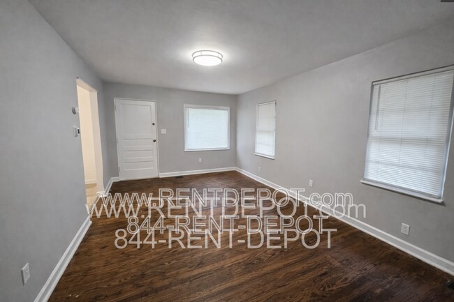 Foto del edificio - 1528 SE Riverside Dr