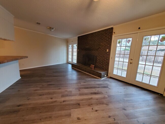 Foto del edificio - Nice family 3 bedroom and 2 bath home in a...