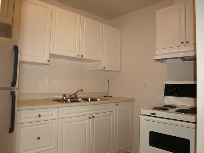 Building Photo - Arbour View Apartments