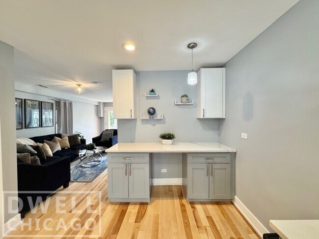 Foto del edificio - 2550 W Thomas St