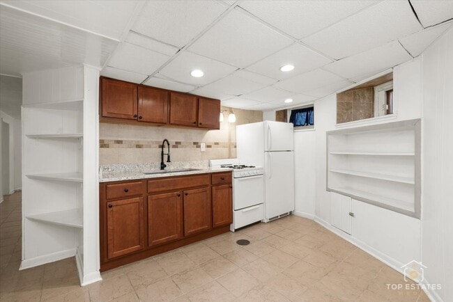 Building Photo - 19 S 4th Ave