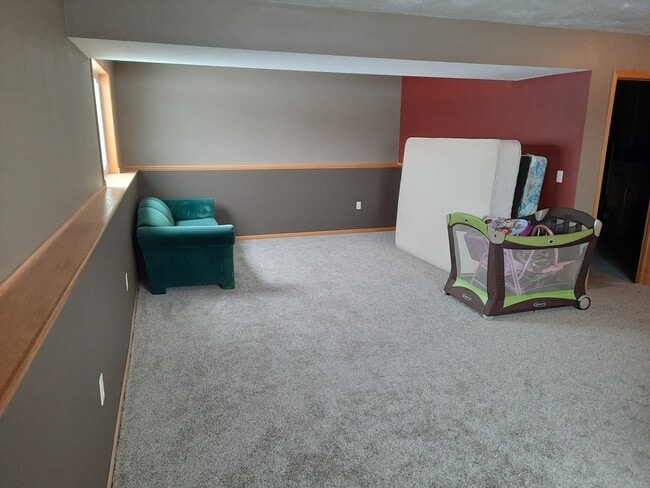 Family Room Down - 2566 Stony Creek Dr