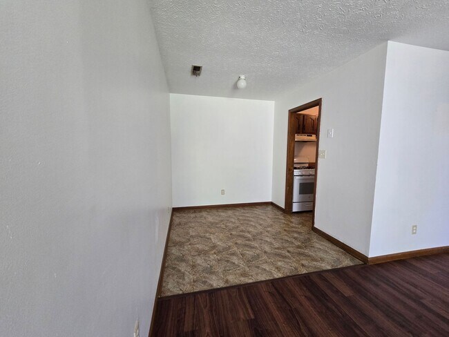 Foto del edificio - Thompson Dr