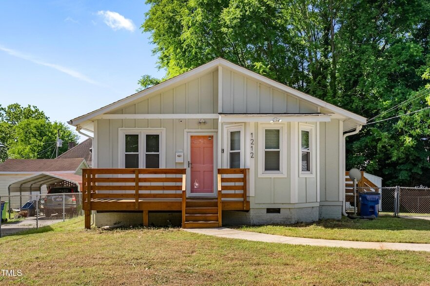 Foto principal - 1212 Pender St