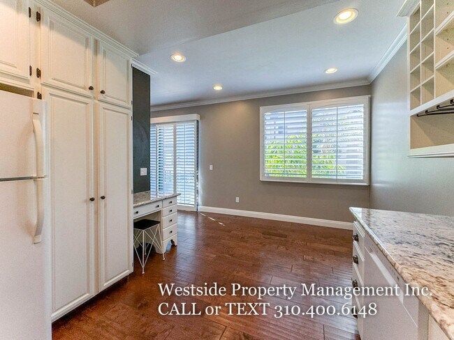 Foto del edificio - 8701 Falmouth Ave
