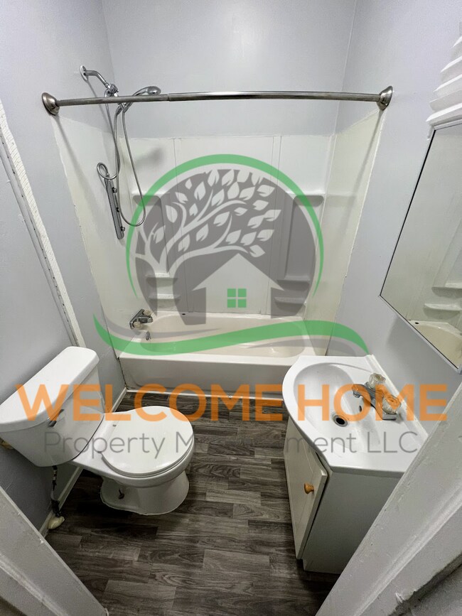 Building Photo - Salem St