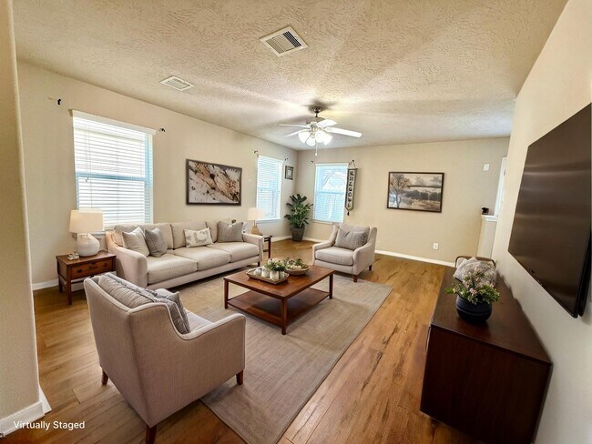 Building Photo - 2042 Nichole Woods Dr