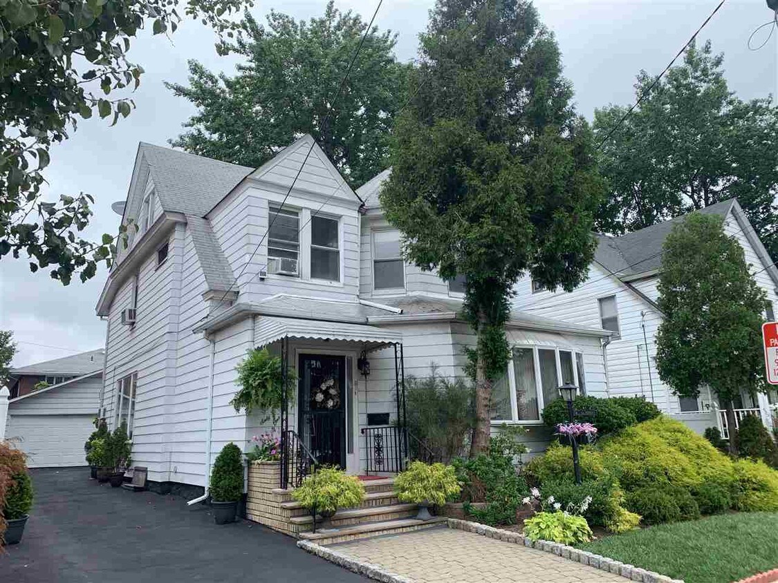 61 Lincoln Ave, Cliffside Park, NJ 07010 House Rental in Cliffside