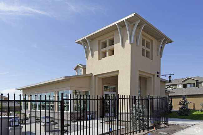 Building Photo - Boulder Canyon