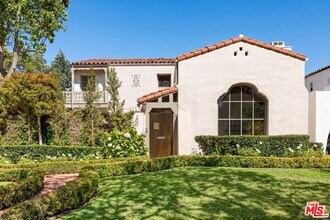Building Photo - 200 S McCarty Dr