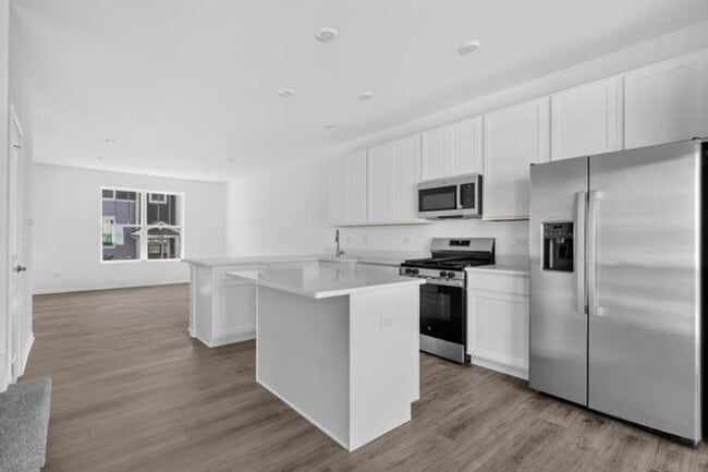Building Photo - 445 Red Oak Cir
