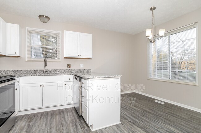 Foto del edificio - 3881 Magnolia Dr