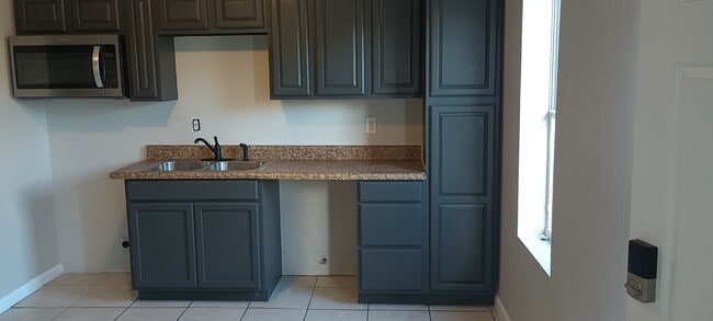 Cocina comedor - 1205 Ave F