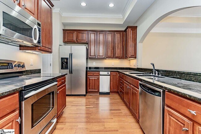 Building Photo - 308 Rocky Top Dr