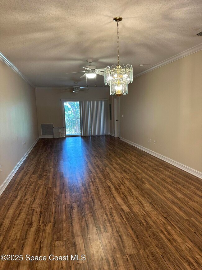 Foto del edificio - 2087 Hidden Grove Ln