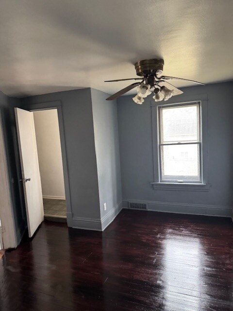 Foto del edificio - 15203 Dearborn St