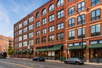 Building Photo - 420 W Grand Ave