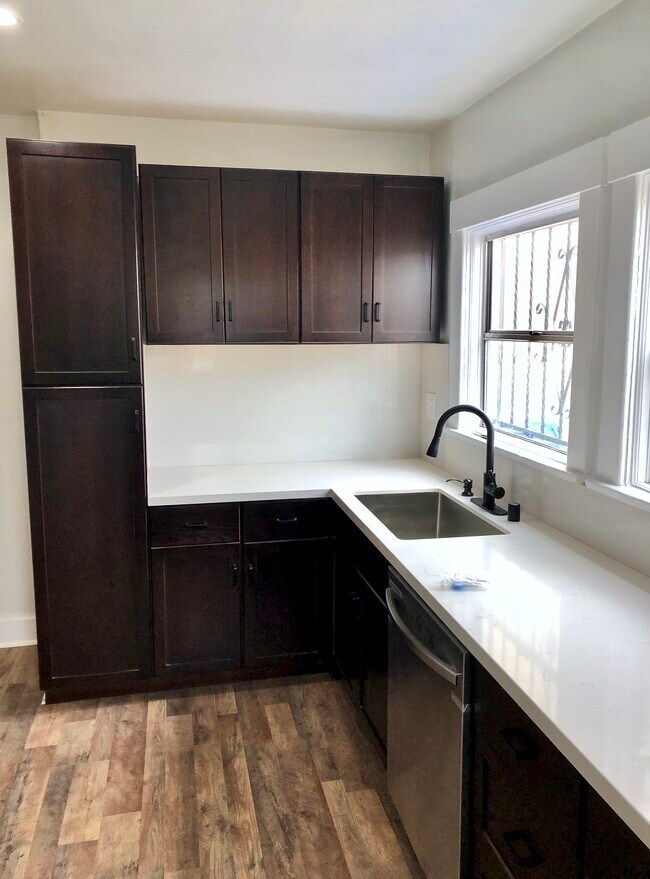 Foto del edificio - 6012 Arlington Ave