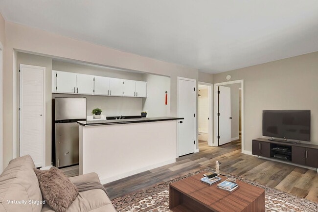 Building Photo - 2841 Cypress Way