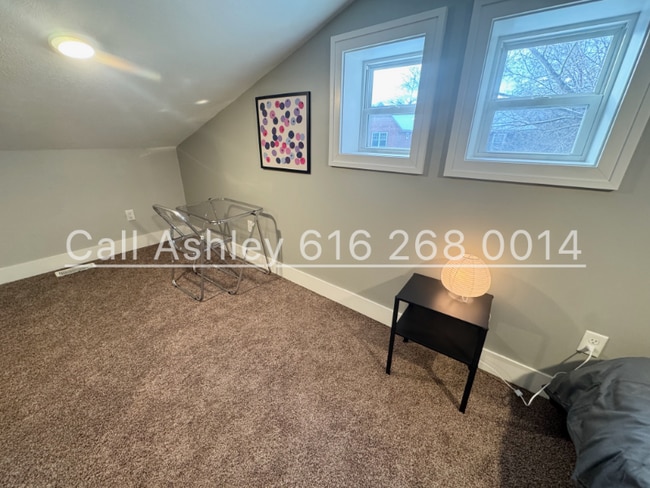 Foto del edificio - 1032 Logan St SE