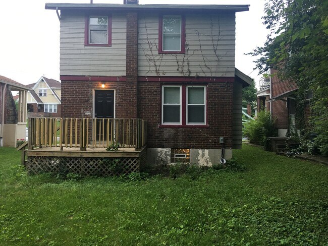 Building Photo - 1434 Yarmouth Ave
