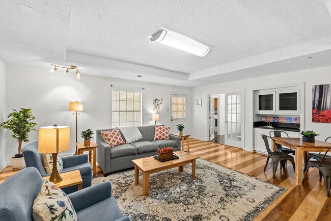Foto del edificio - 12336 Perkins Rd