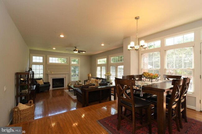 Building Photo - 2144 Tysons Executive Ct