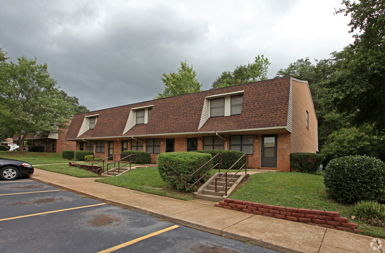 Foto del edificio - Rollins Apartments