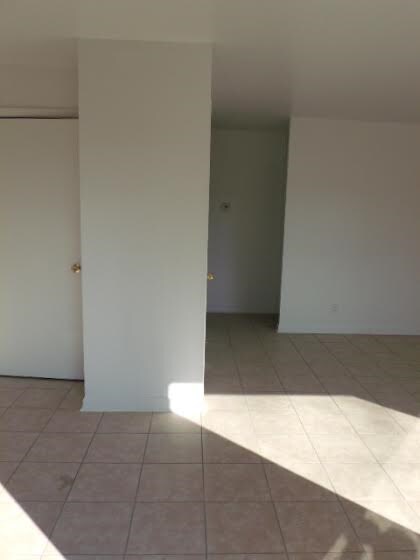 Foto del edificio - 3139 Gerrard Ave