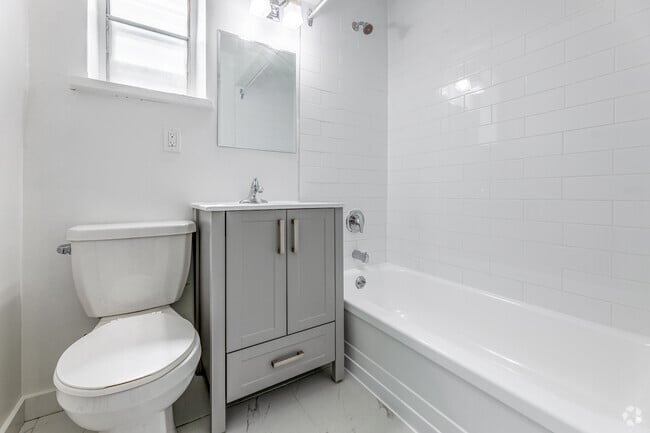 2BR, 1BA - 850SF - Bathroom - 80 Guestville Ave