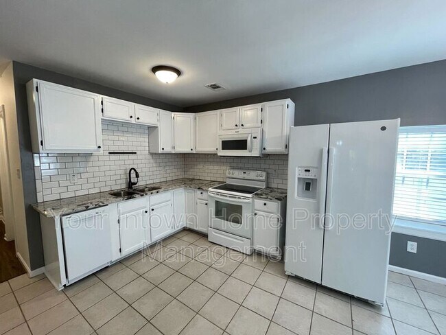 Foto del edificio - 717 Glenwood Ave SE