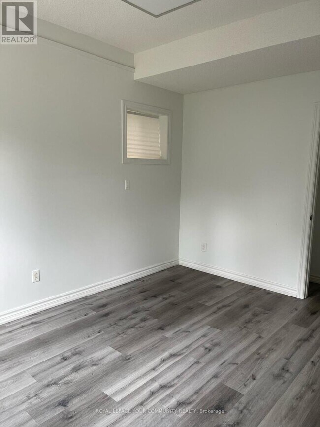 Building Photo - 9 Magdalan Cres