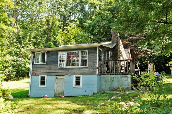 Building Photo - 49 Woodland
