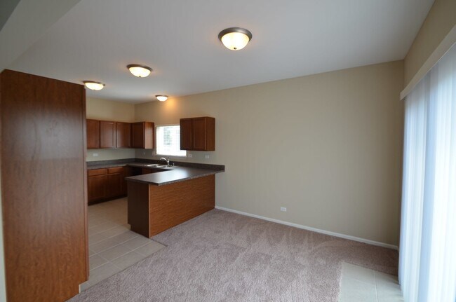 Building Photo - 502 Magnolia Dr