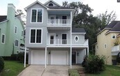 Foto principal - 3 Level home 3 BD/ 2.5 BTH