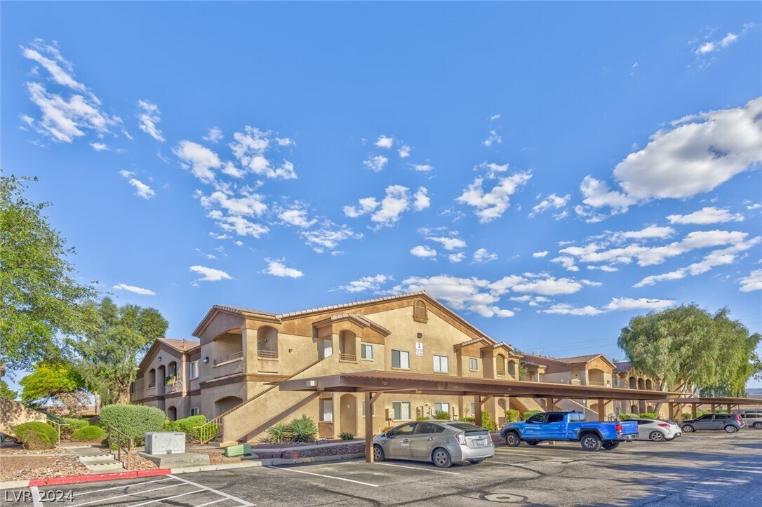 5751 E Hacienda Ave Unit 220, Las Vegas, NV 89122 Condo for Rent in