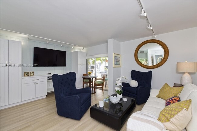 Foto del edificio - 5838 SW 74th Terrace