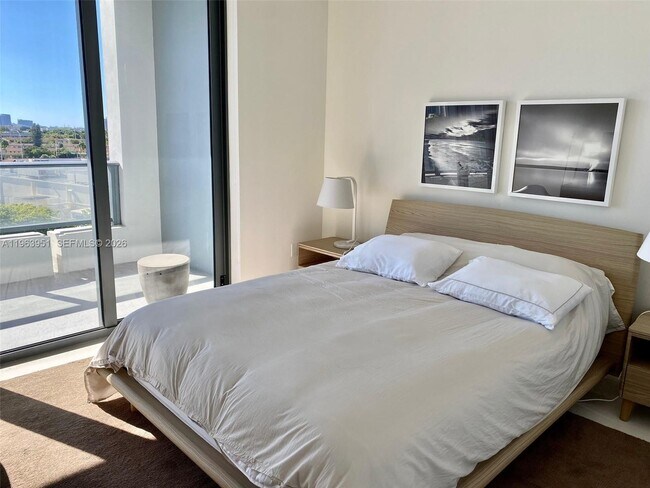 Foto del edificio - 2960 NE 207th St