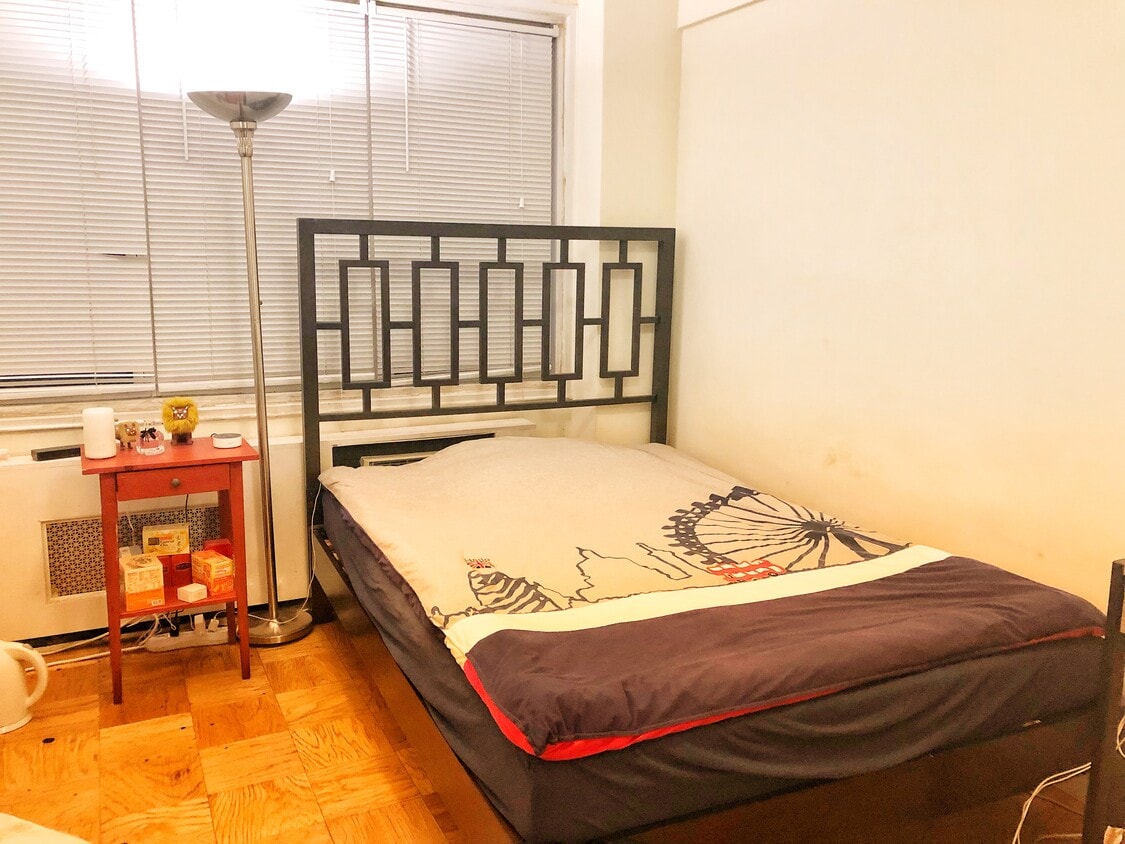 Primary Photo - 141 E 55th St